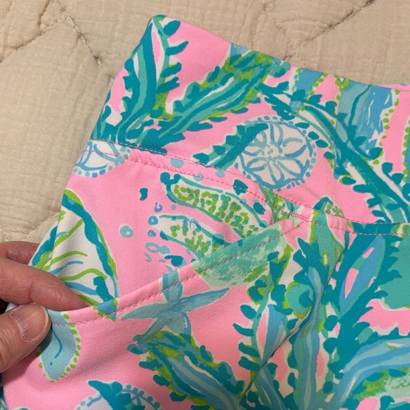 Lilly Pulitzer Pink and Blue Leaf Print Luxletic Skort Size 8 - Picture 10 of 14